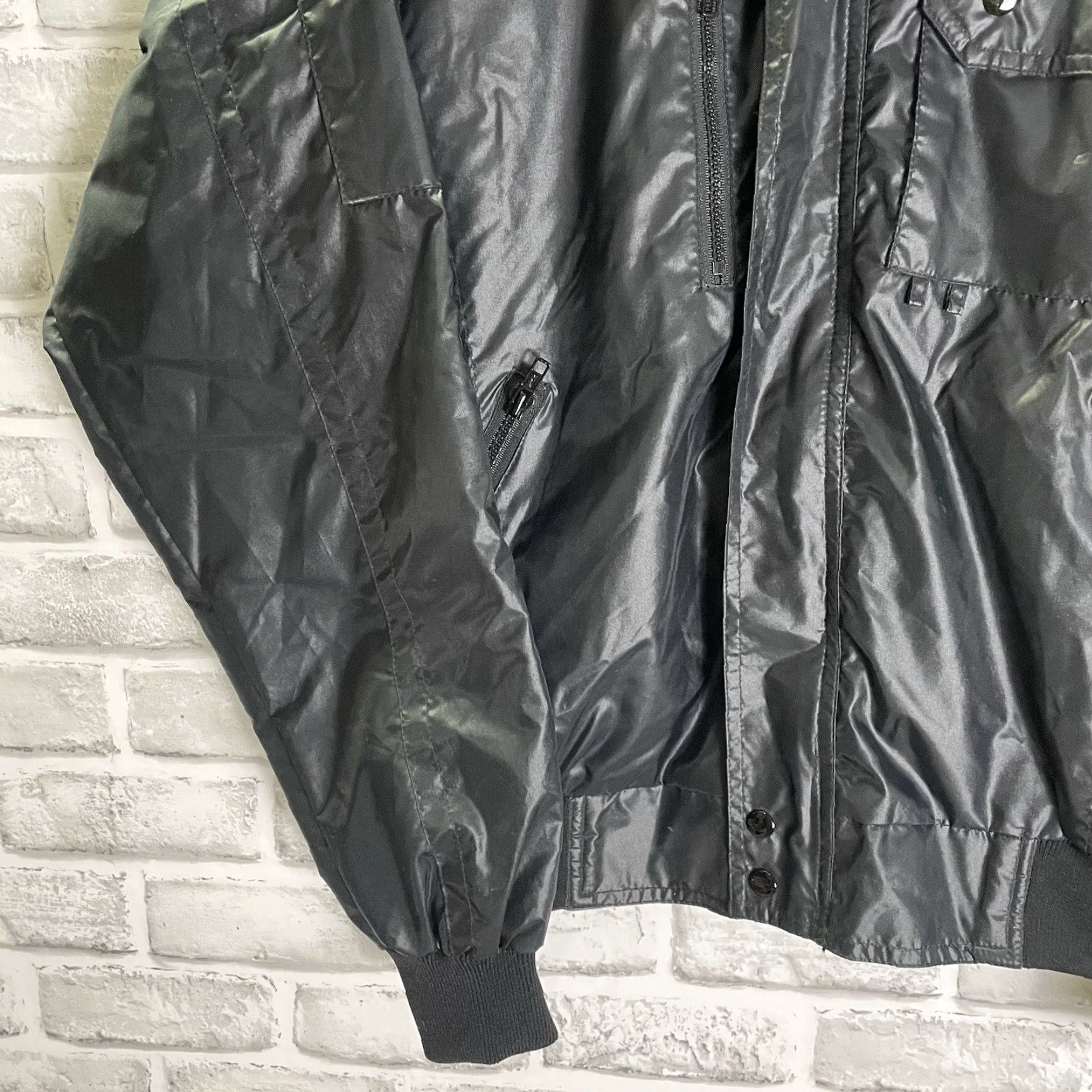 Vintage VTG CENTEX BLACK ZIP UP BOMBER JACKET MEN'S SIZE M User: VTG CENTEX BLACK ZIP UP BOMBER JACKET MEN'S SIZE M Size US M / EU 48-50 / 2 - 3 Thumbnail