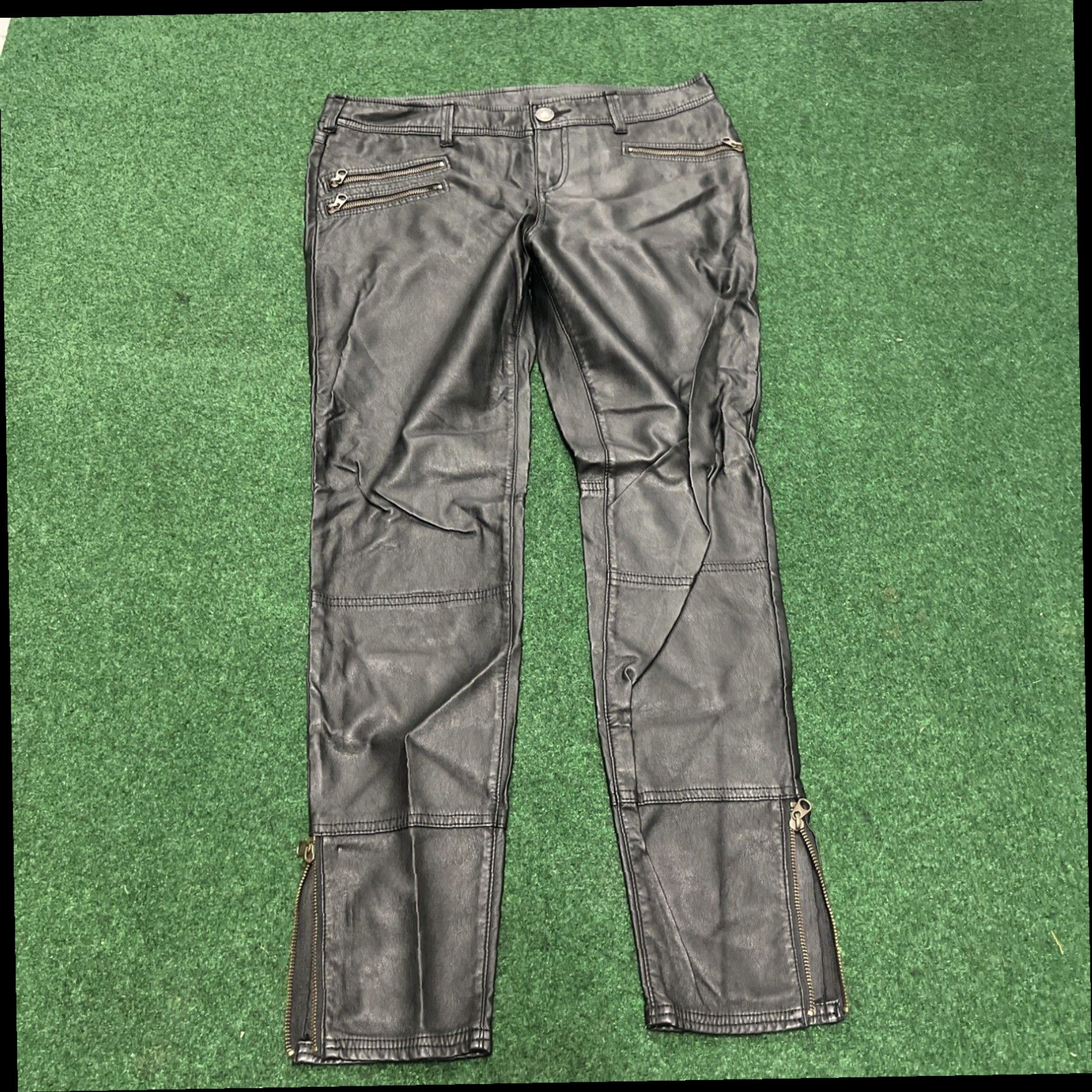 Free People FREE PEOPLE Faux Leather Black Moto Pants size 8 Ankle Zip High Rise Biker Size 30" / US 8 / IT 44 - 1 Thumbnail