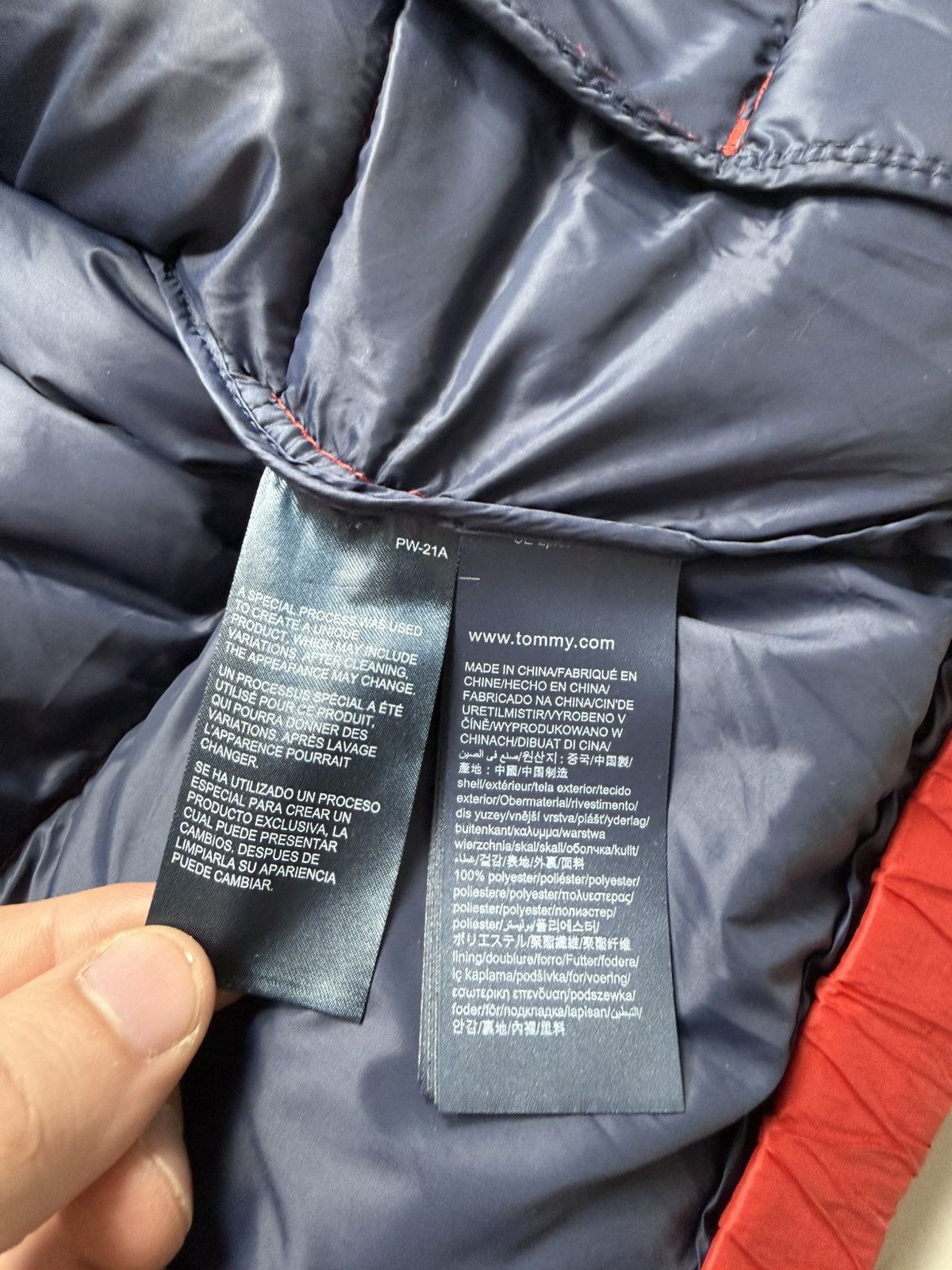Tommy Hilfiger Tommy Hilfiger Down Jacket Size US XL / EU 56 / 4 - 12 Thumbnail
