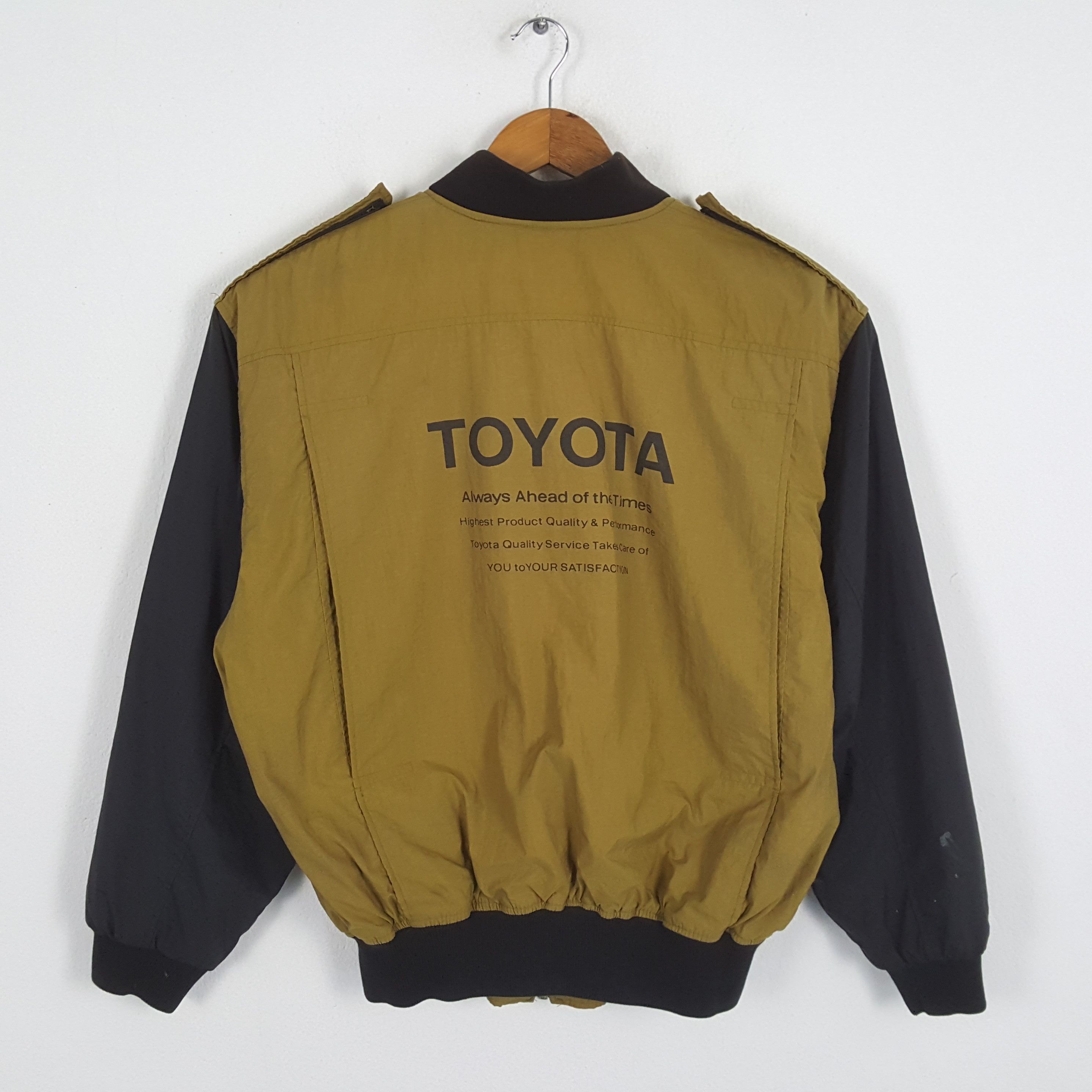 Japanese Brand × Vintage Vintage TOYOTA Japanese Racing Team Jacket Size US L / EU 52-54 / 3 - 1 Thumbnail