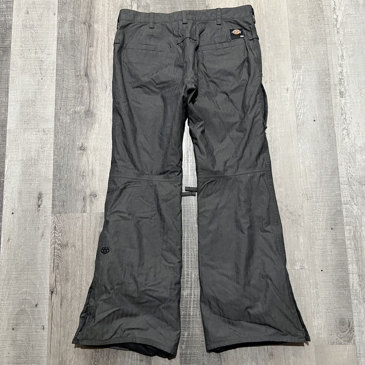 686 × Dickies 686 x Dickies Womens Grey Boot Cut Ski Snowboard Pants Size 33" - 3 Thumbnail