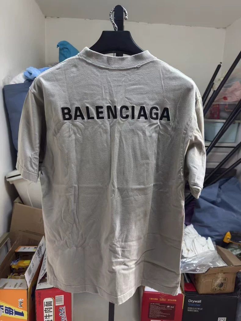 Balenciaga Balenciaga Front and Back Embroidered Short Sleeve Size US XS / EU 42 / 0 - 2 Thumbnail