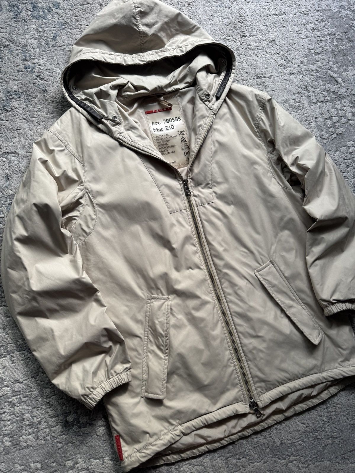 Prada Prada Vintage Sport Jacket Size 42 made italy Size M / US 6-8 / IT 42-44 - 3 Thumbnail