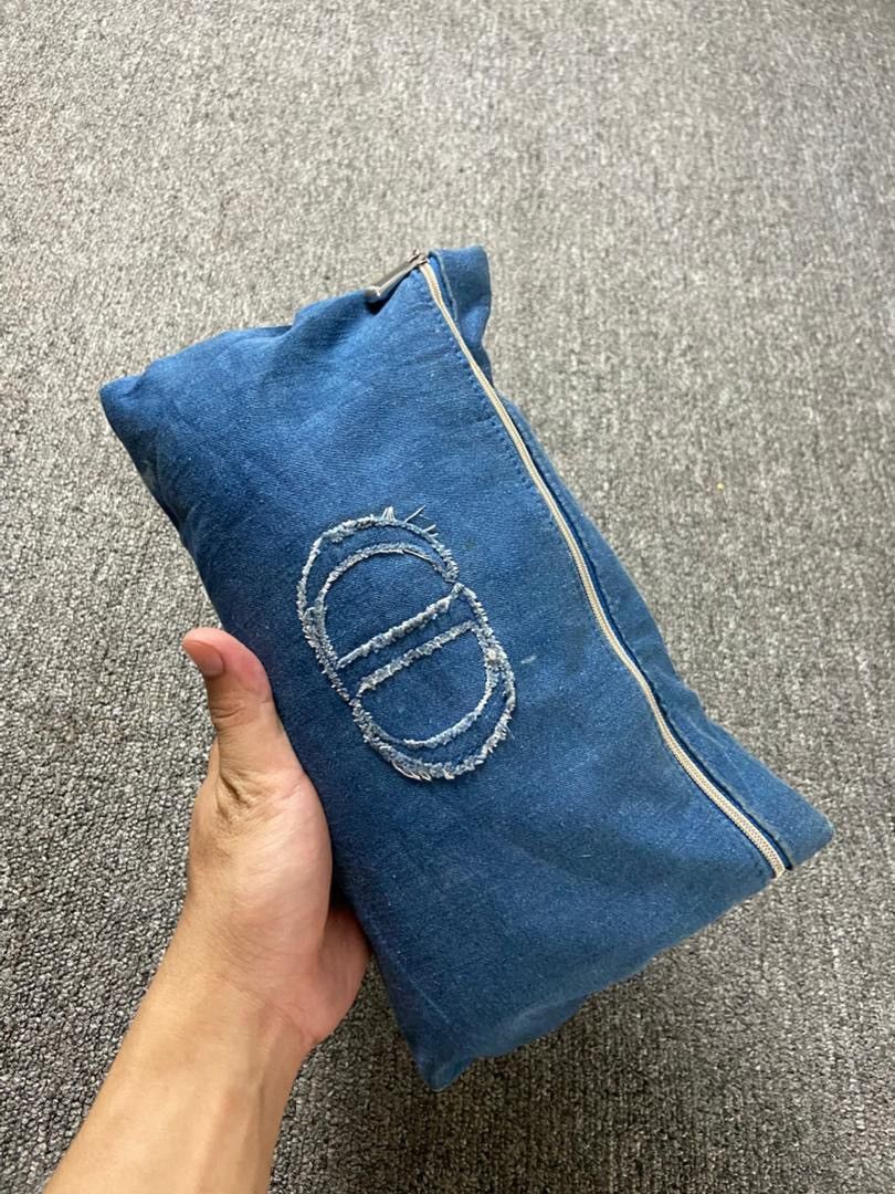 Christian Dior Monsieur Christian Dior Beaute Denim Makeup Pouch (204) Size ONE SIZE - 8 Thumbnail