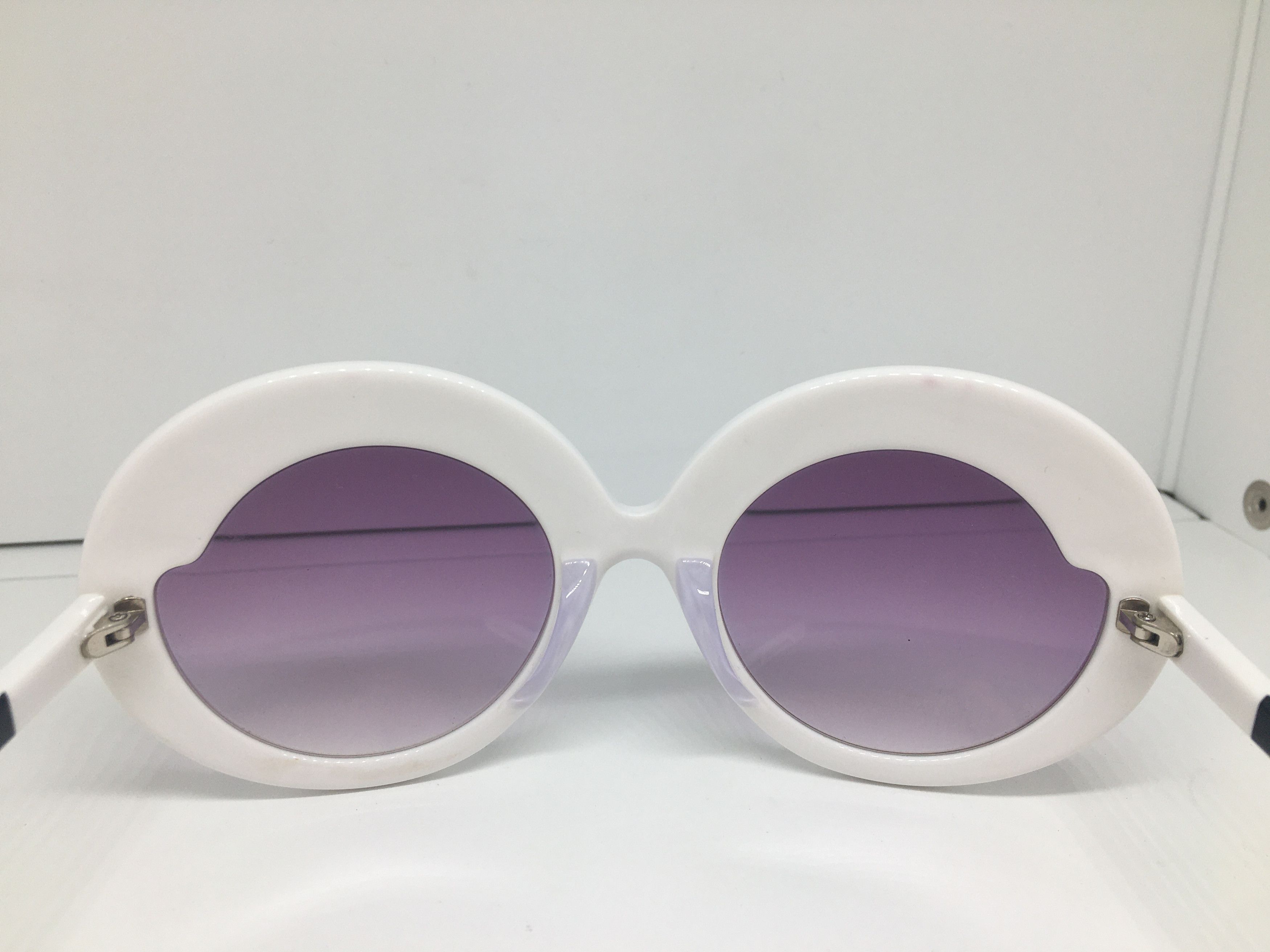 Love Moschino Love Moschino White Round Sunglasses Frame Size ONE SIZE - 5 Thumbnail
