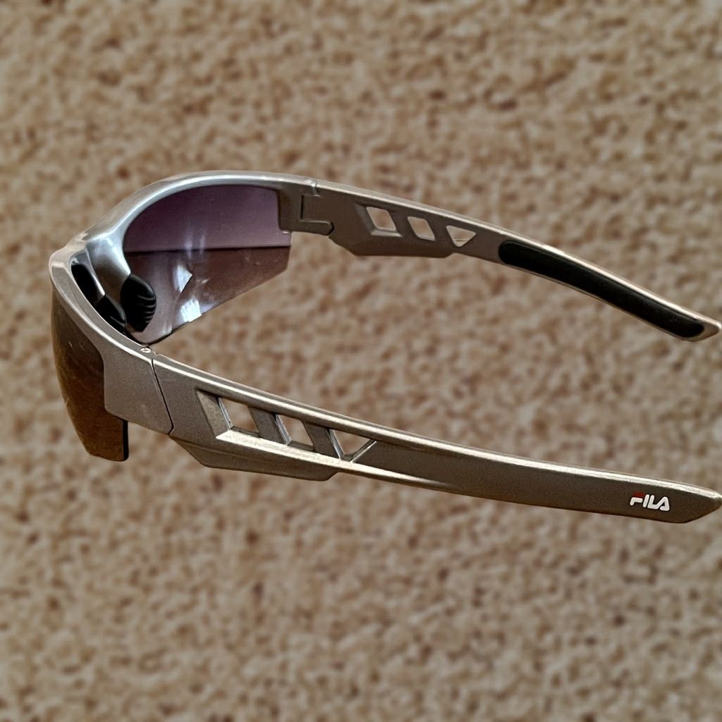 Fila VINTAGE? FILA Sunglasses Wrap Gray Plastic SF215 C2 Polarized Men Blue Lens Sports Sunglasses Mens Size ONE SIZE - 1 Thumbnail