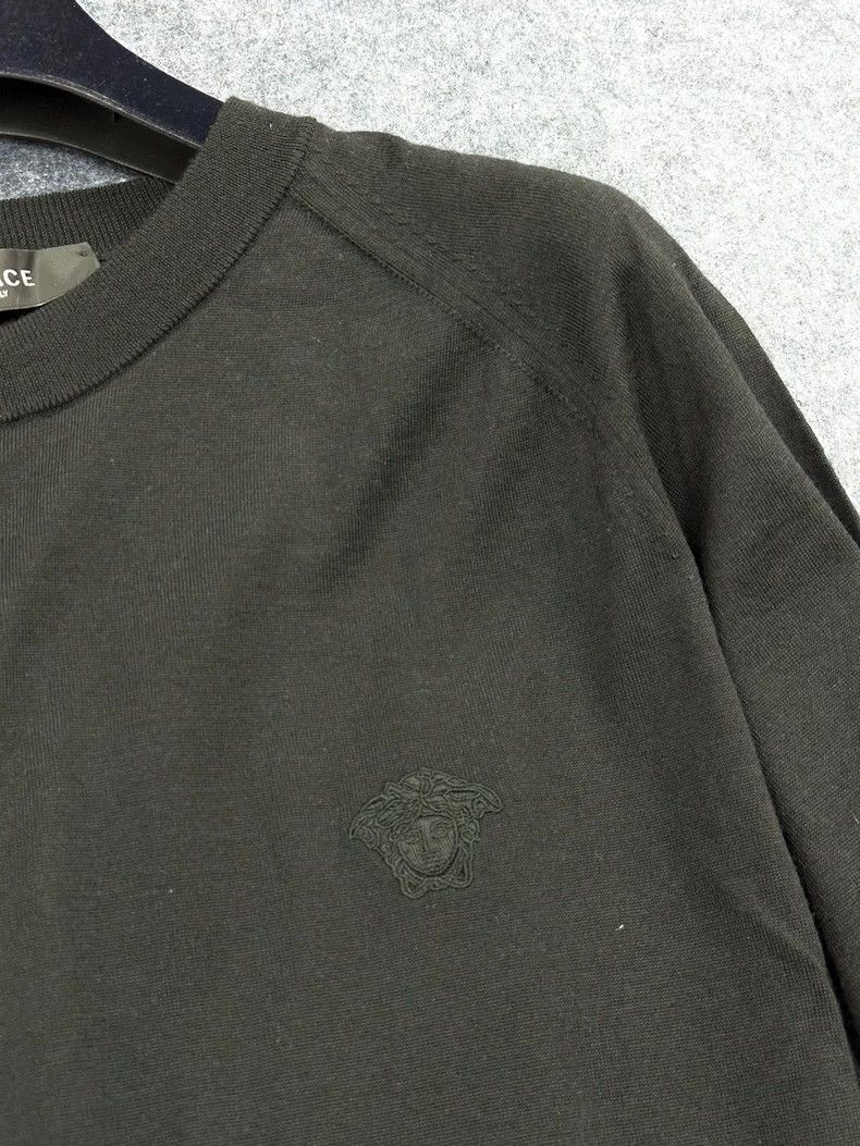 Versace Versace Wool cashmere sweater Size US S / EU 44-46 / 1 - 1 Thumbnail
