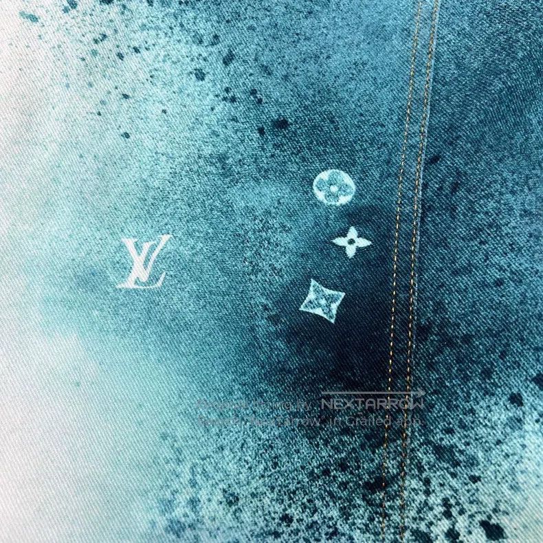 Louis Vuitton Louis Vuitton Blue and white ink denim jacket Size US M / EU 48-50 / 2 - 7 Thumbnail