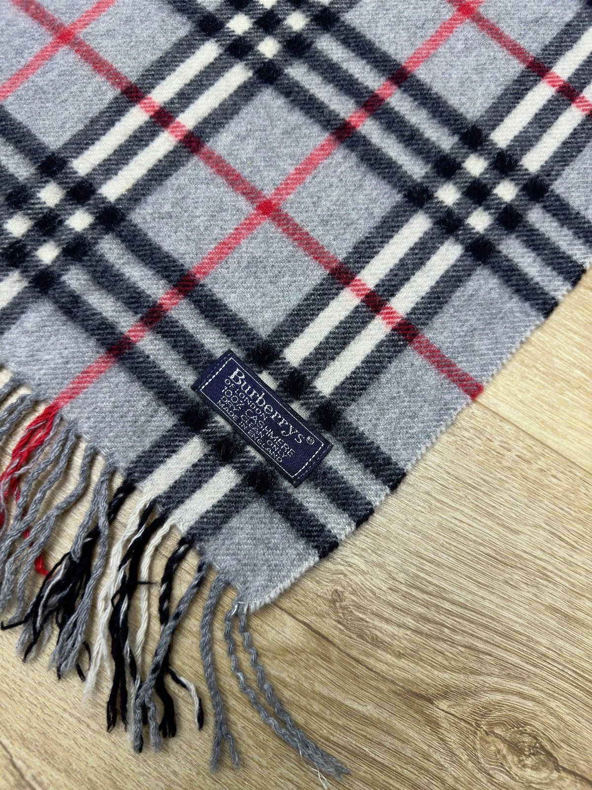 Burberry Burberrys Vintage Nova Check Pure Cashmere Scarf 170×30 cm Size ONE SIZE - 3 Thumbnail