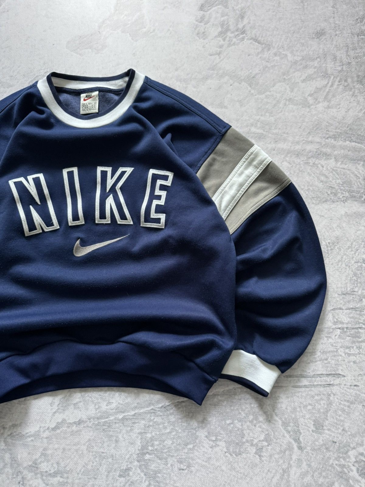 Nike × Vintage 90s Nike Vintage Big Logo Center Swoosh Crewneck Sweatshirt Size US M / EU 48-50 / 2 - 5 Thumbnail