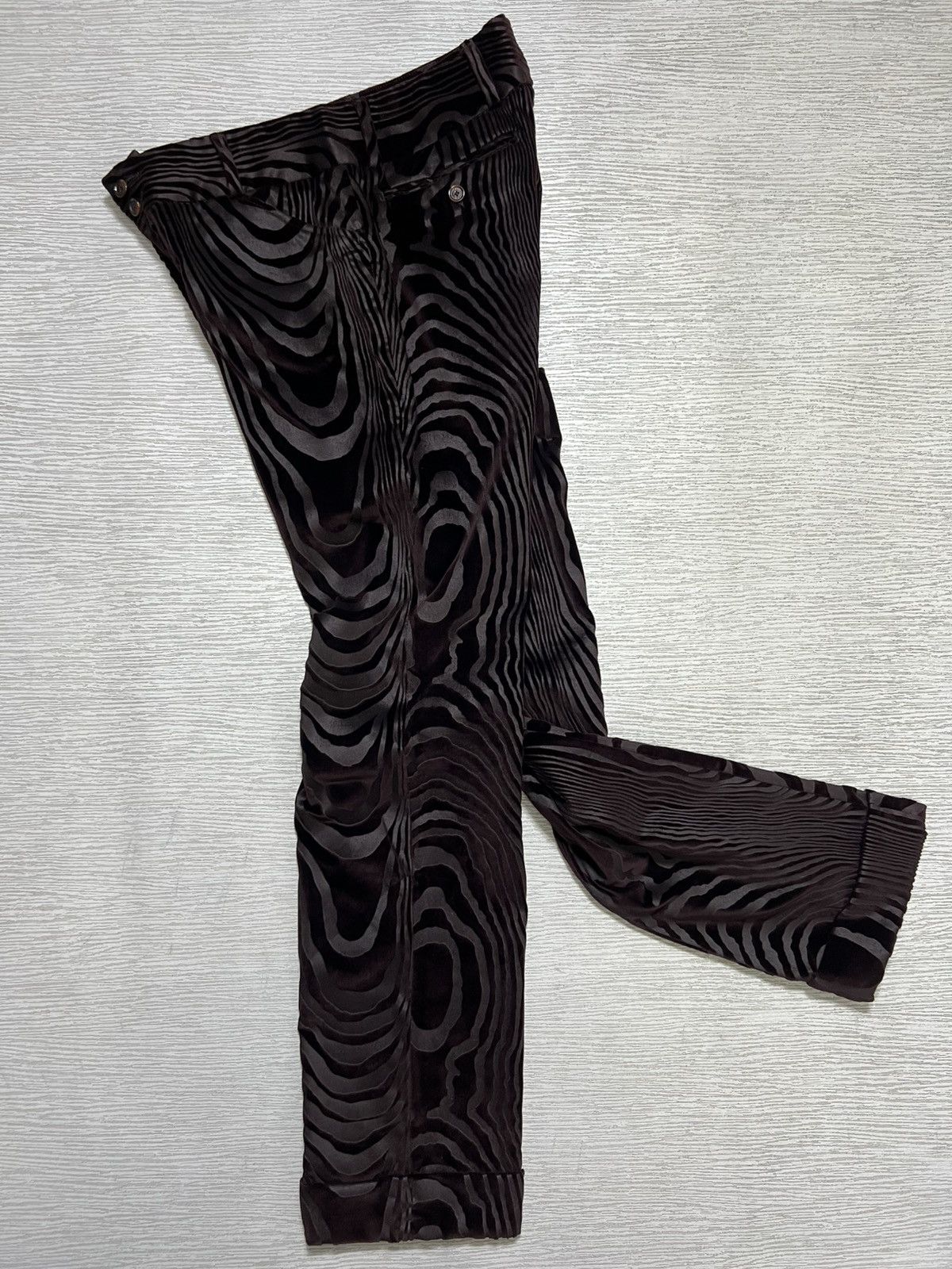 Dolce & Gabbana Dolce & Gabbana - Wood Pattern Allover Print Velvet Trouser Size US 30 / EU 46 - 2 Thumbnail