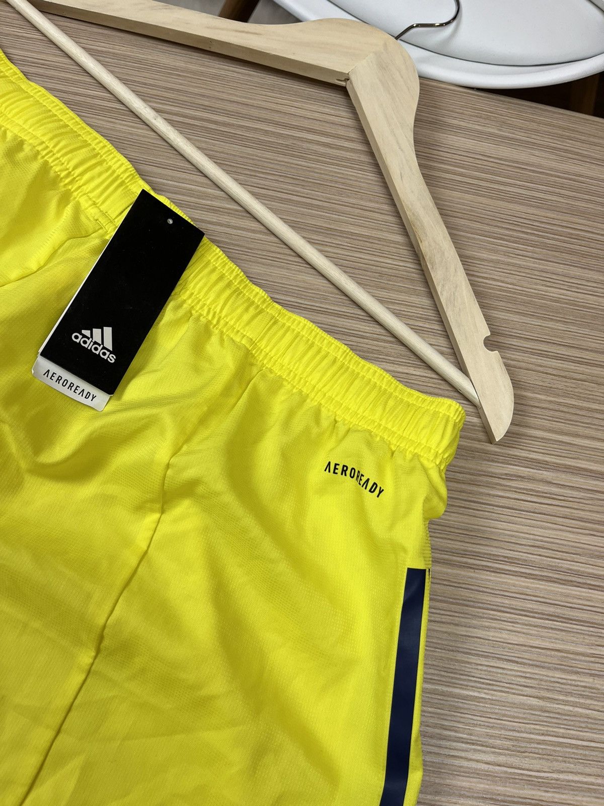 Adidas × Vintage Scotland Soccer Shorts adidas Size US 36 / EU 52 - 7 Thumbnail