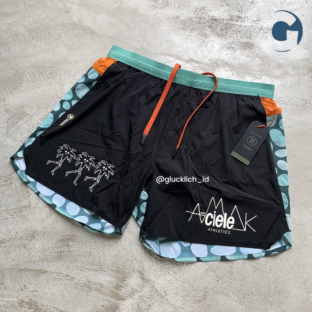 Ciele Athletics × Roark Roark, Run Amok x Ciele Alta 5 Short in Black Size US 34 / EU 50 - 3 Thumbnail