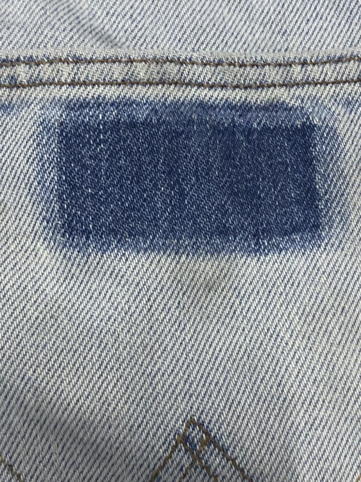 Wrangler Wrangler Vintage Distressed Denim One of a Kind Fade & Paint Size US 33 - 14 Thumbnail
