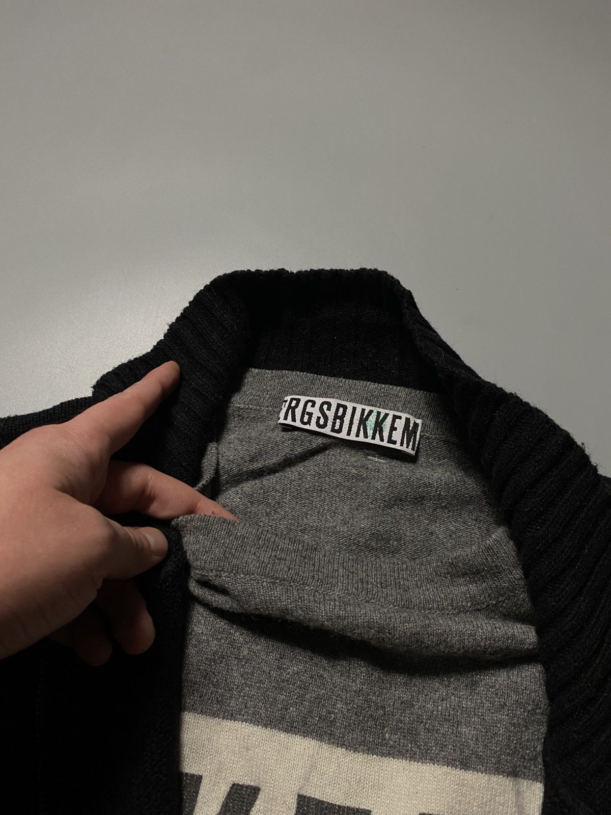 Dirk Bikkembergs BIKKEMBERGS VINTAGE VERY RARE WOOL ZIP SWEATER AVANT GARDE Size US L / EU 52-54 / 3 - 5 Thumbnail