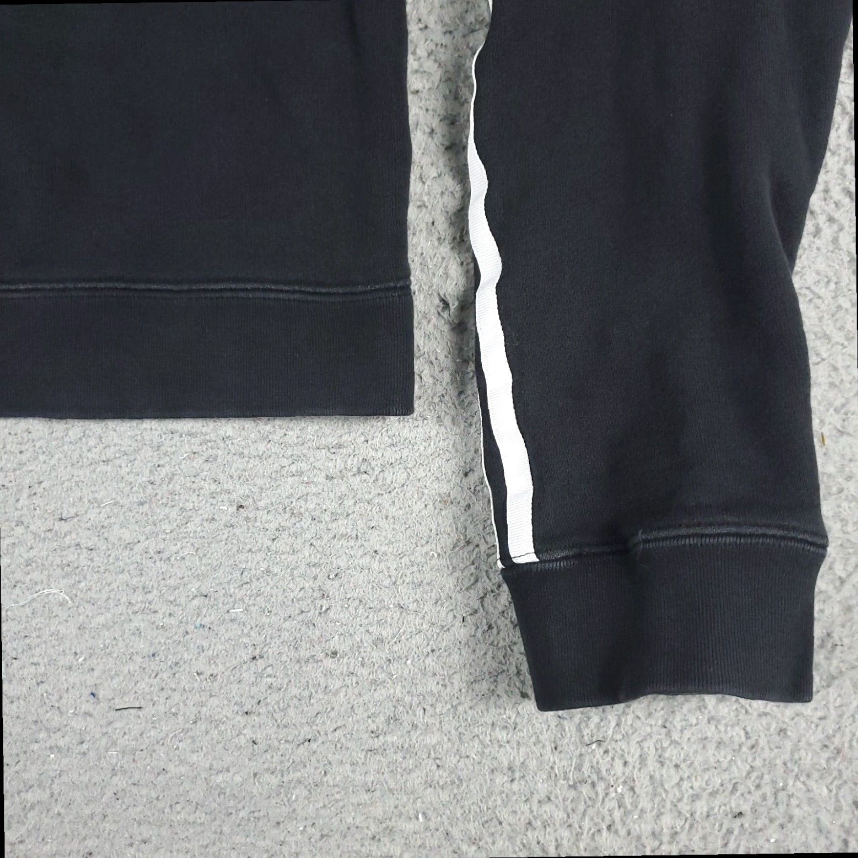 Adidas Womens Adidas Small Black Crop Top Pullover Hoodie Sweatshirt Size S / US 4 / IT 40 - 3 Thumbnail