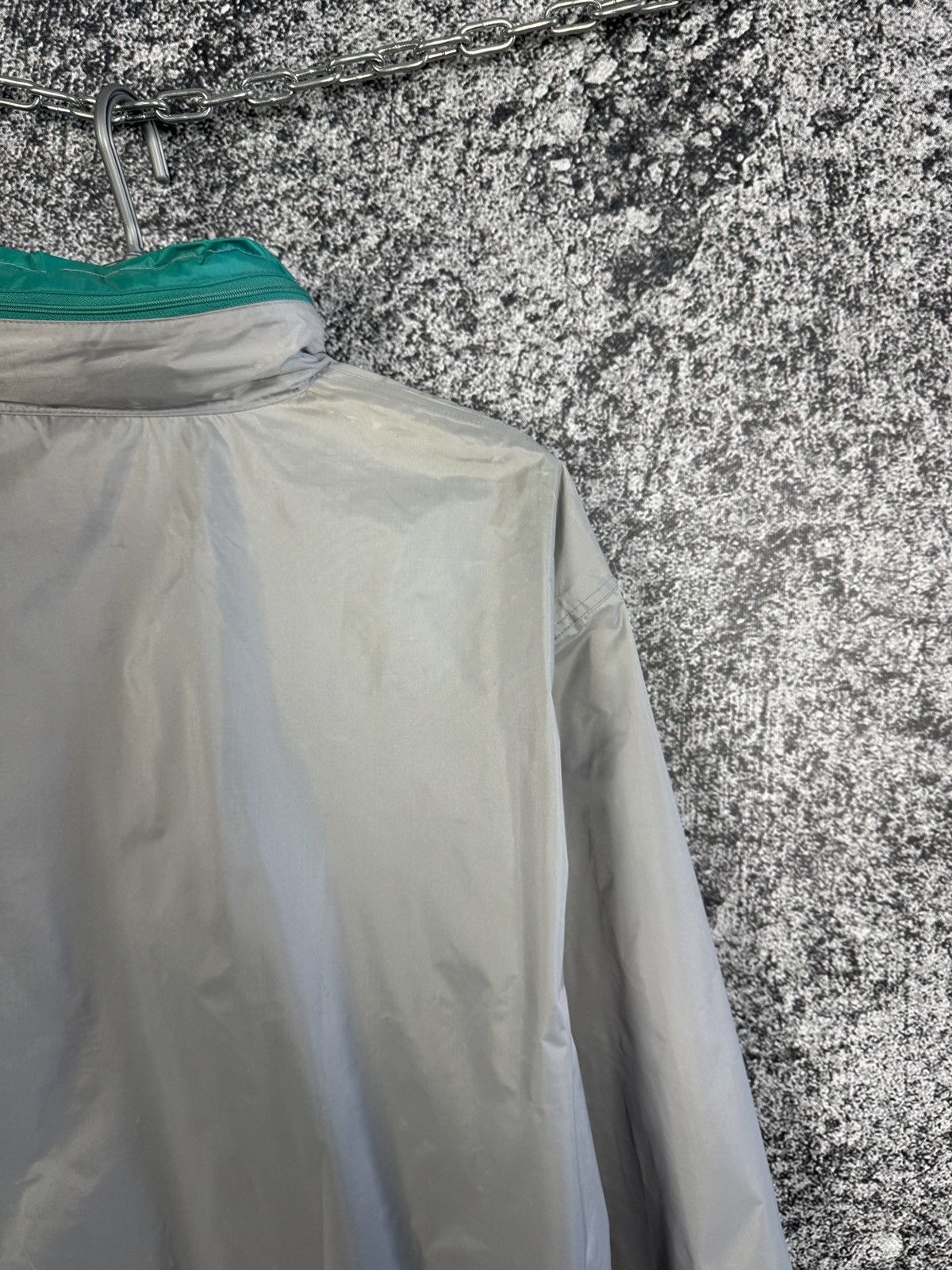 Umbro UMBRO Vintage Nylon Jacket Windbreaker Retro 90s Size L Size US L / EU 52-54 / 3 - 11 Thumbnail