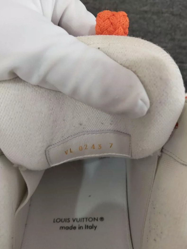Louis Vuitton Louis Vuitton Louis Vuitton Sneakers Size 41 Second Hand-2 Size US 8.5 / EU 41-42 - 5 Thumbnail