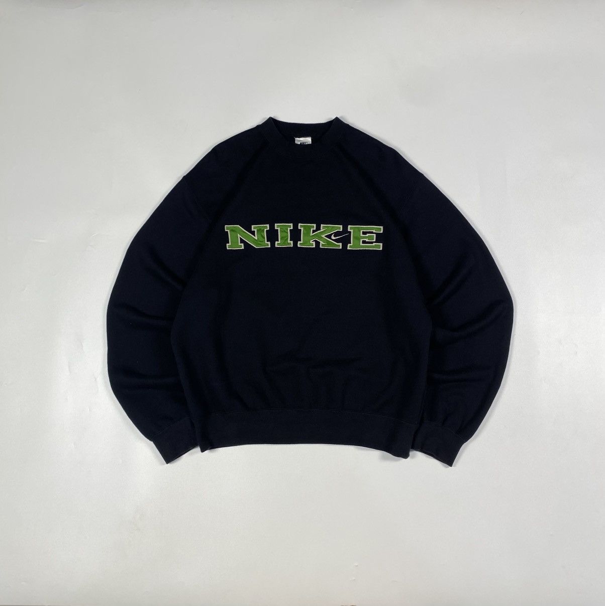 90S VINTAGE NIKE SPELLOUT SWEATER