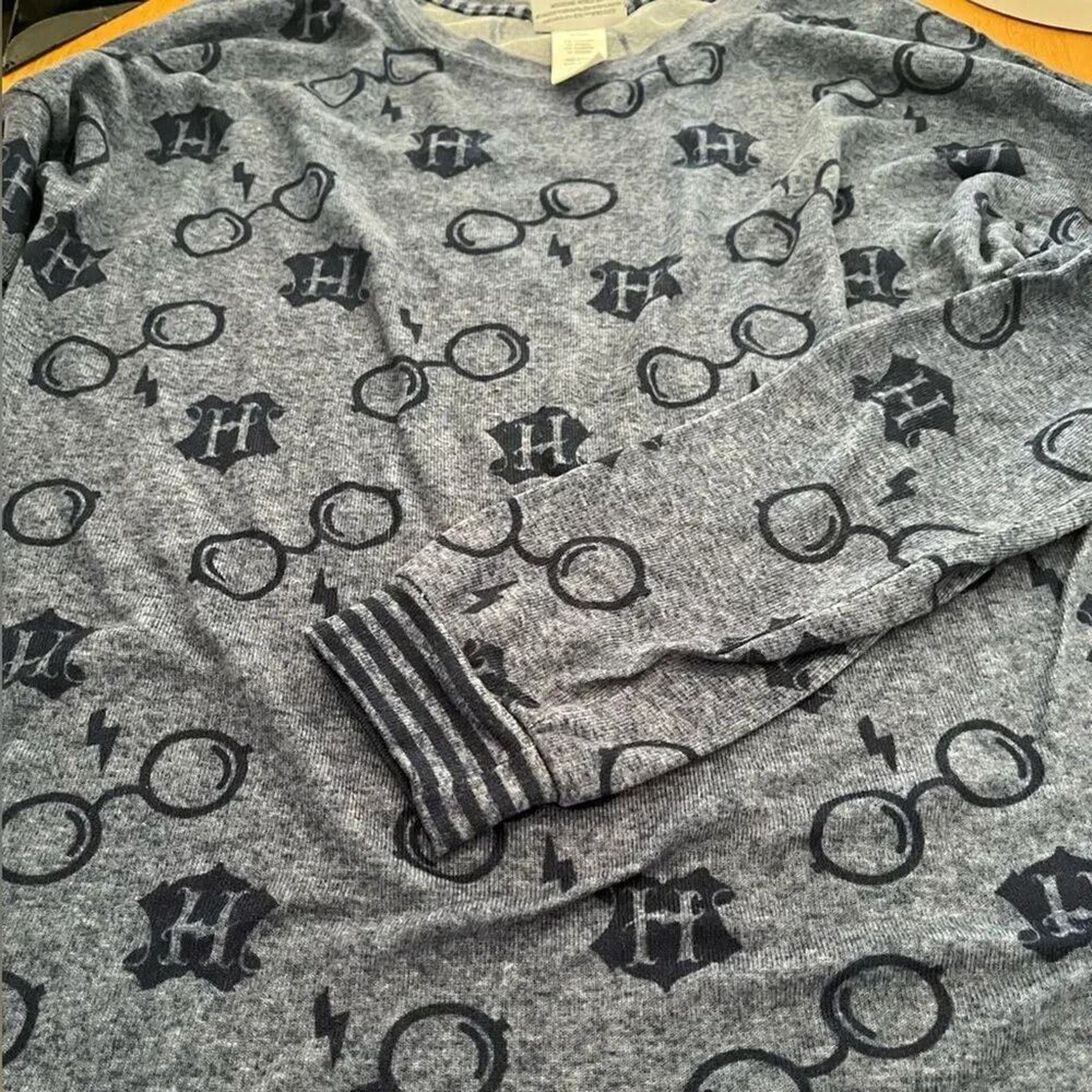 Disney Wizarding world of Harry Potter lounge top, size Small Size S / US 4 / IT 40 - 2 Thumbnail