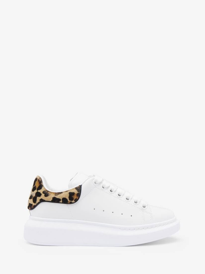 Alexander McQueen o1w1db10925 Oversized Sneaker in White Size US 8.5 / IT 38.5 - 1 Thumbnail