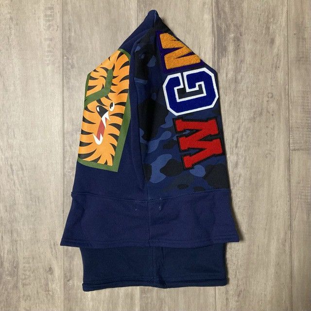 Bape BAPE SHARK FACE MASK Neck Warmer Blue Camo a bathing ape Size ONE SIZE - 5 Thumbnail