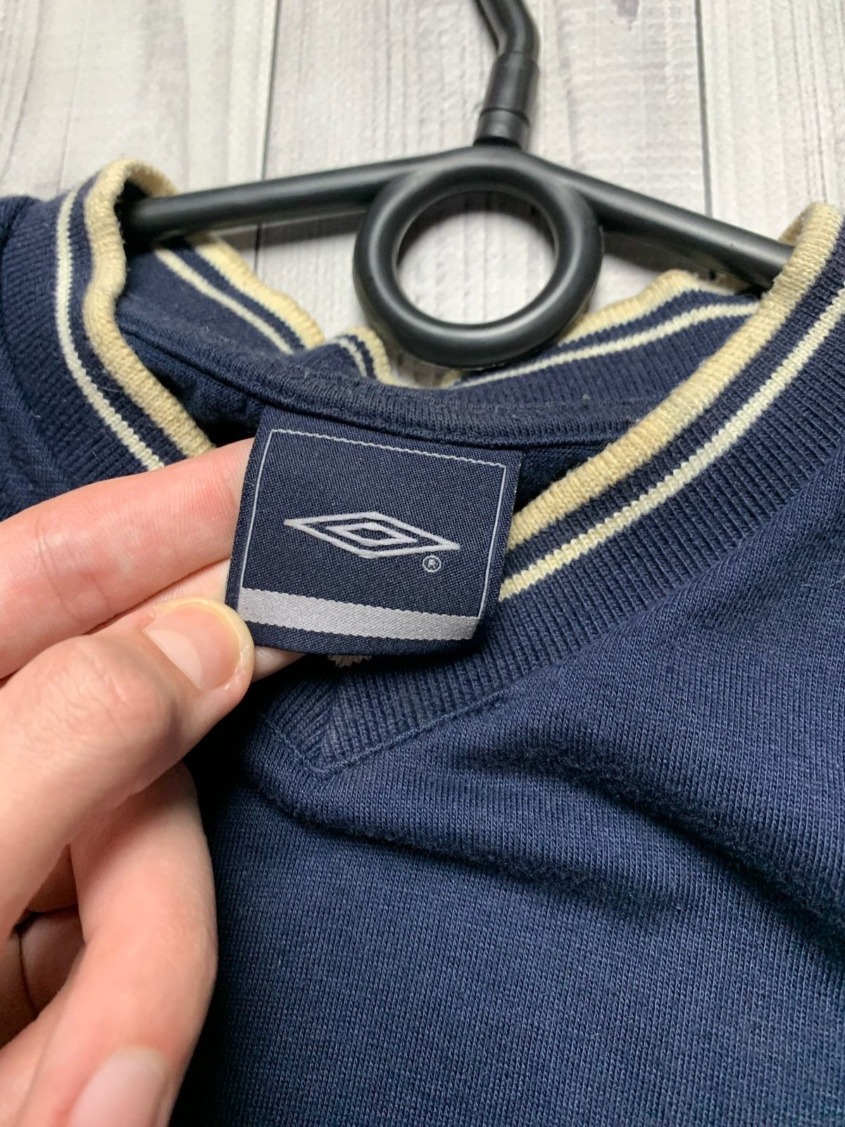 Umbro × Vintage Vintage Umbro tee size M navy logo Size US M / EU 48-50 / 2 - 2 Thumbnail