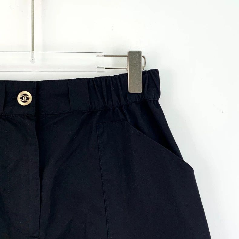 Chanel Chanel Black wood ear lace stitching cotton casual shorts Size 25" / US 0 / IT 36 - 3 Thumbnail