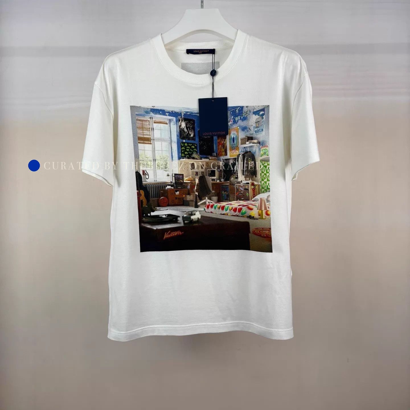 Louis Vuitton LV Room Art Short Sleeve Tee in White Size US XL / EU 56 / 4 - 1 Thumbnail