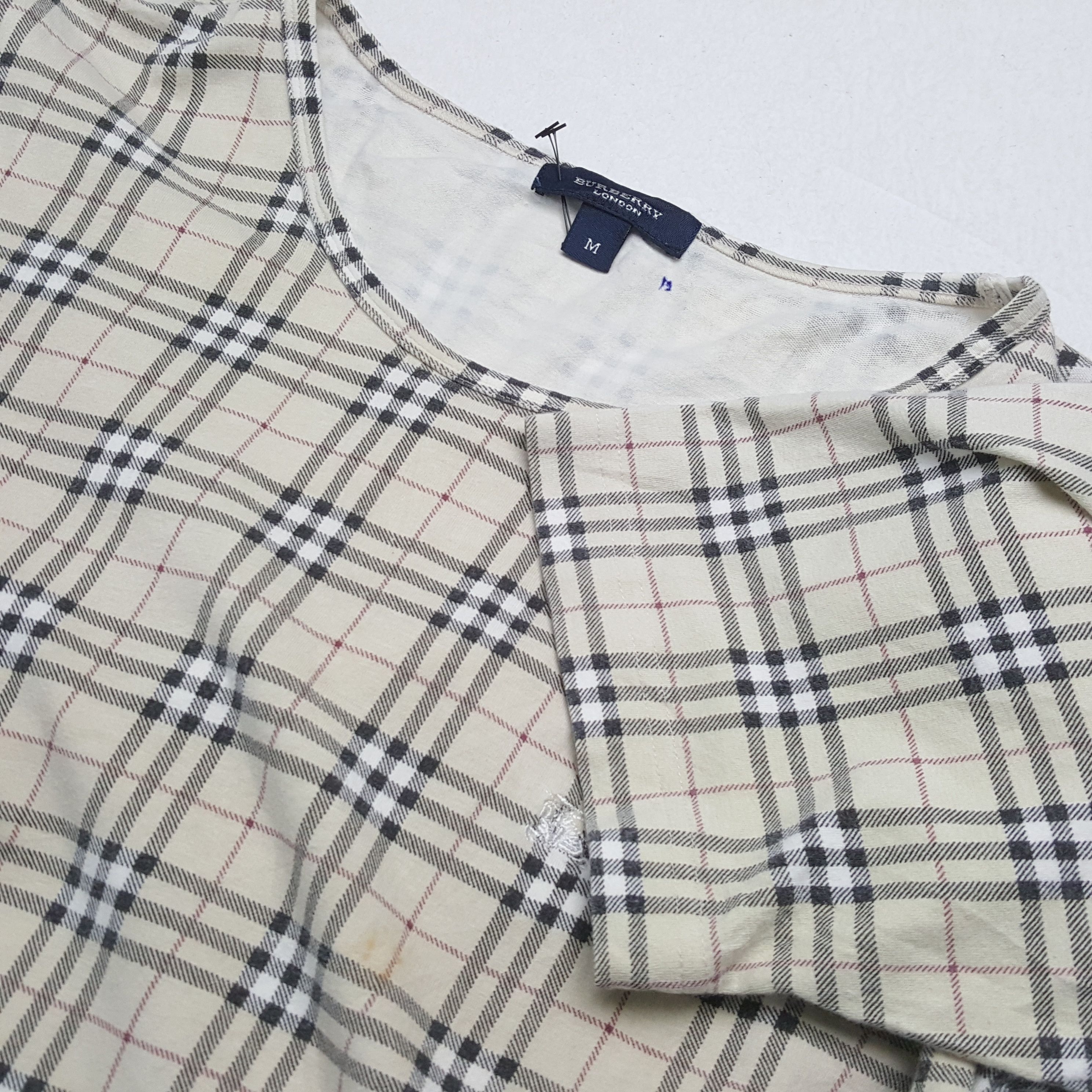 Burberry × Vintage BURBERRY LONDON Luxury Brand Nova Check Design Tshirt Size S / US 4 / IT 40 - 6 Thumbnail