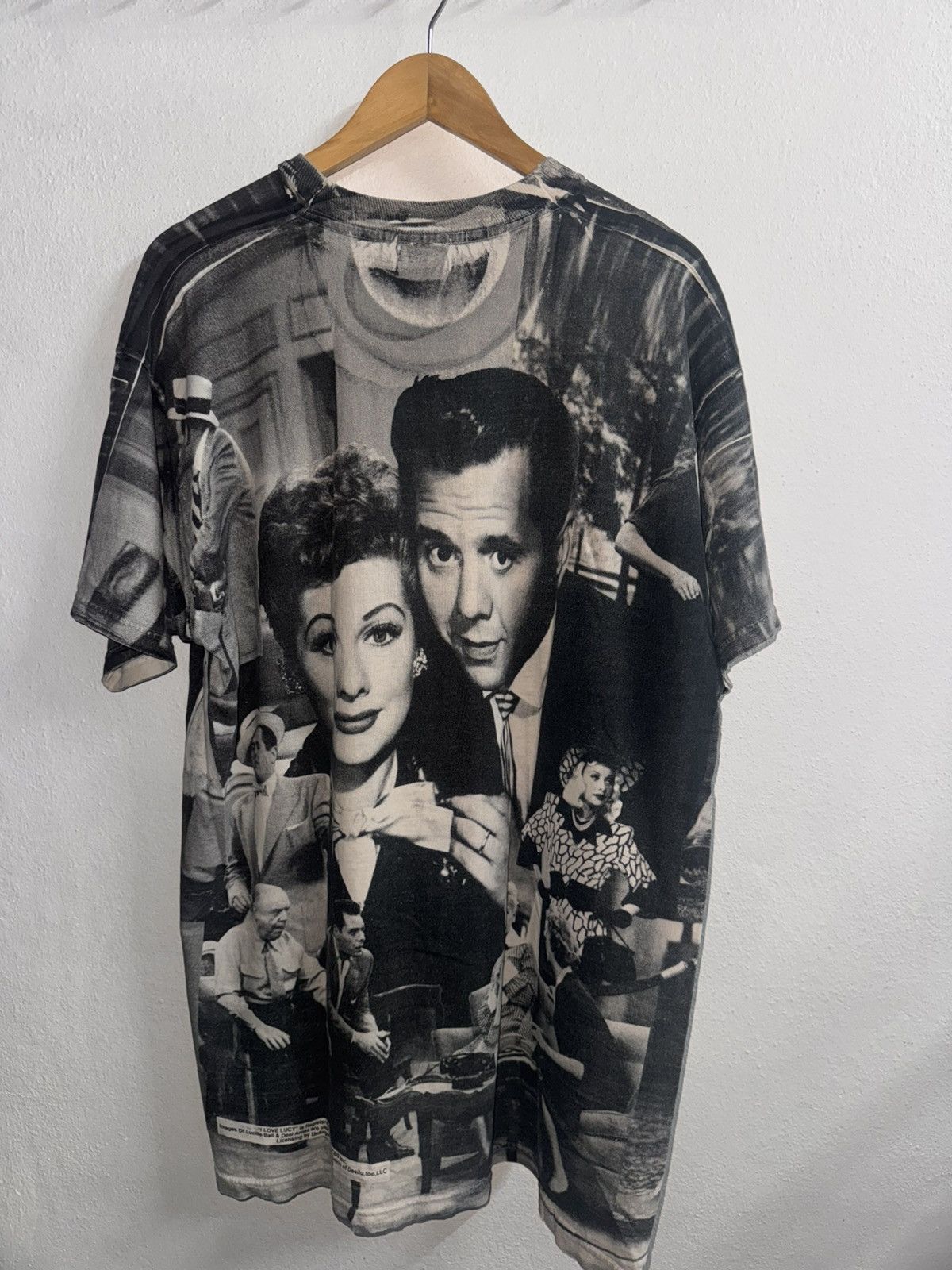 Vintage I LOVE LUCY SITCOM LUCILLE BALL & DESI ALL OVER PRINT AOP Size US XL / EU 56 / 4 - 5 Thumbnail