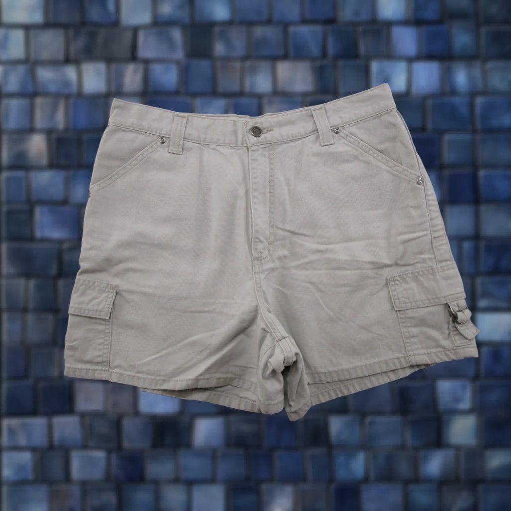 Lee VINTAGE Lee Womens Cargo Shorts Size 12 Hiking Outdoors Tan Beige Cotton Pockets Summer 90s Mens Womens Boys Girls Lee Size 34" / US 12 / IT 48 - 1 Thumbnail