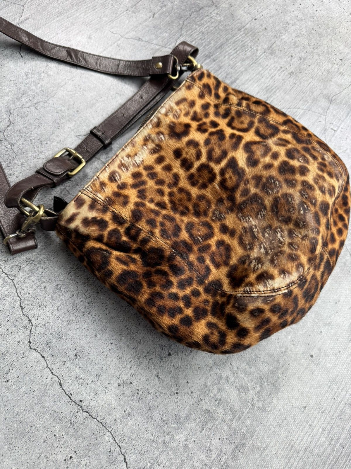 If Six Was Nine Y2K Japan Leopard Fur Leather Distressed Bag Size ONE SIZE - 11 Thumbnail