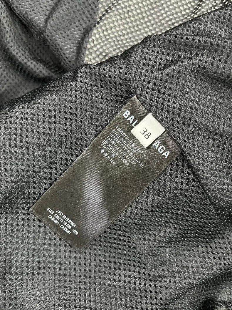Balenciaga Balenciaga Black and White Patchwork Denim Jacket Size XS / US 0-2 / IT 36-38 - 8 Thumbnail