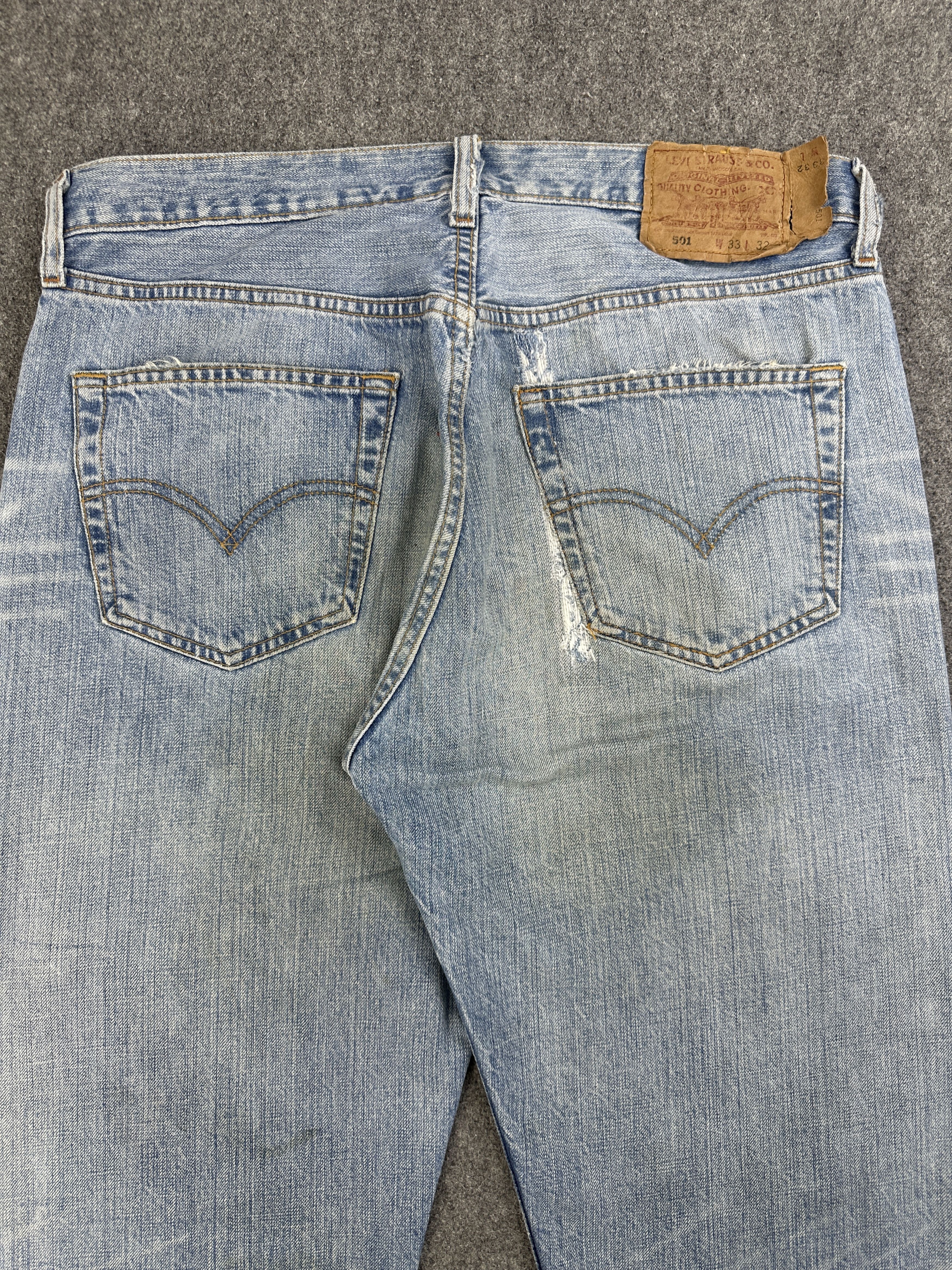 Levi's Vintage Distressed Levis 501 Faded Blue Jeans 32x32 S0046 Size US 32 / EU 48 - 4 Thumbnail