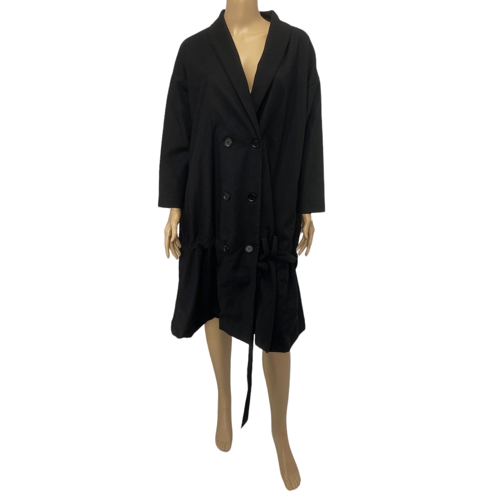 Alexander McQueen Black Buttoned Belted Coat