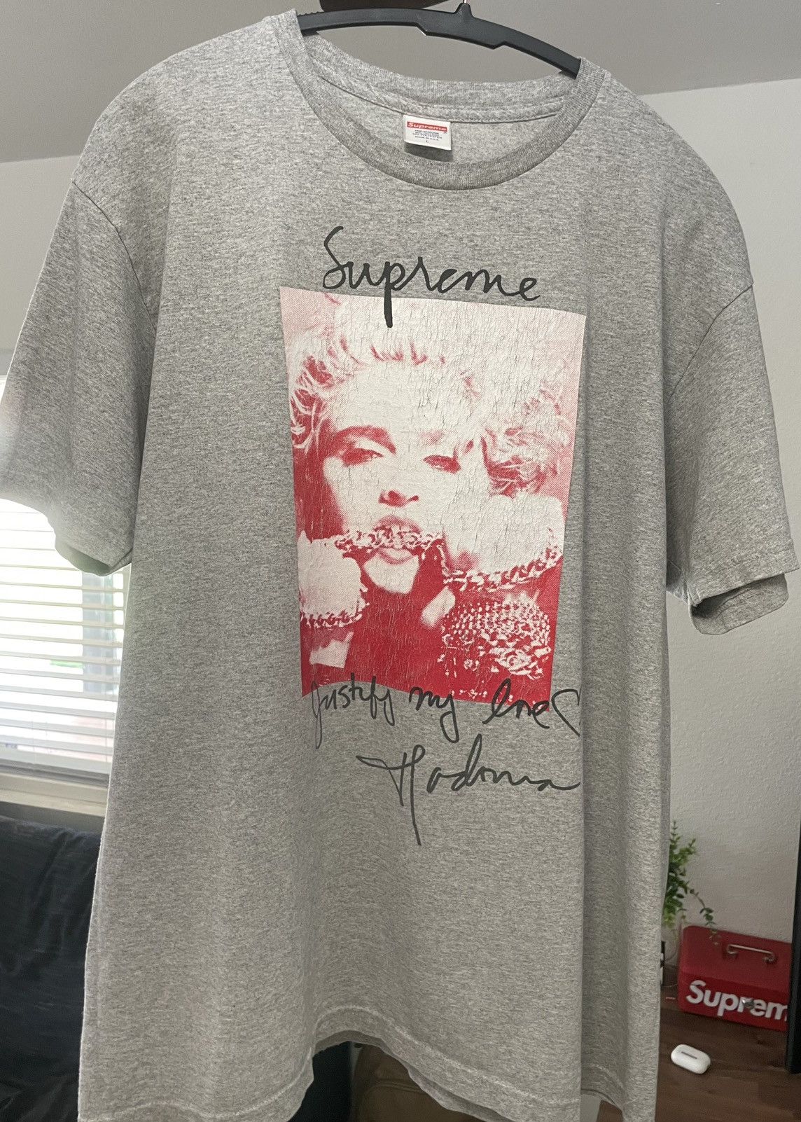 Supreme Supreme Madonna Size US L / EU 52-54 / 3 - 1 Thumbnail