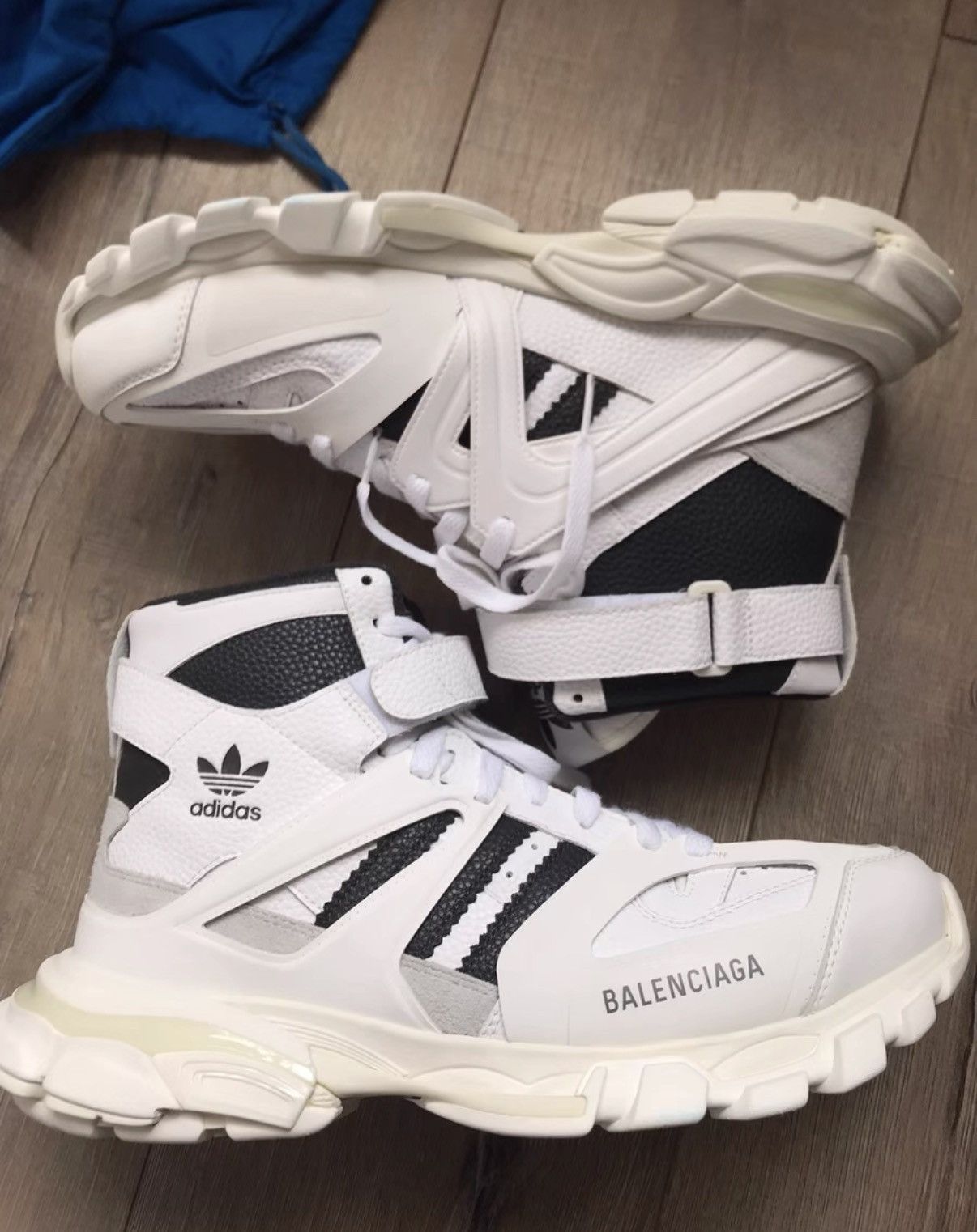 Balenciaga Balenciaga Sneakers — A brand new size 43 Size US 9.5 / EU 42-43 - 6 Thumbnail