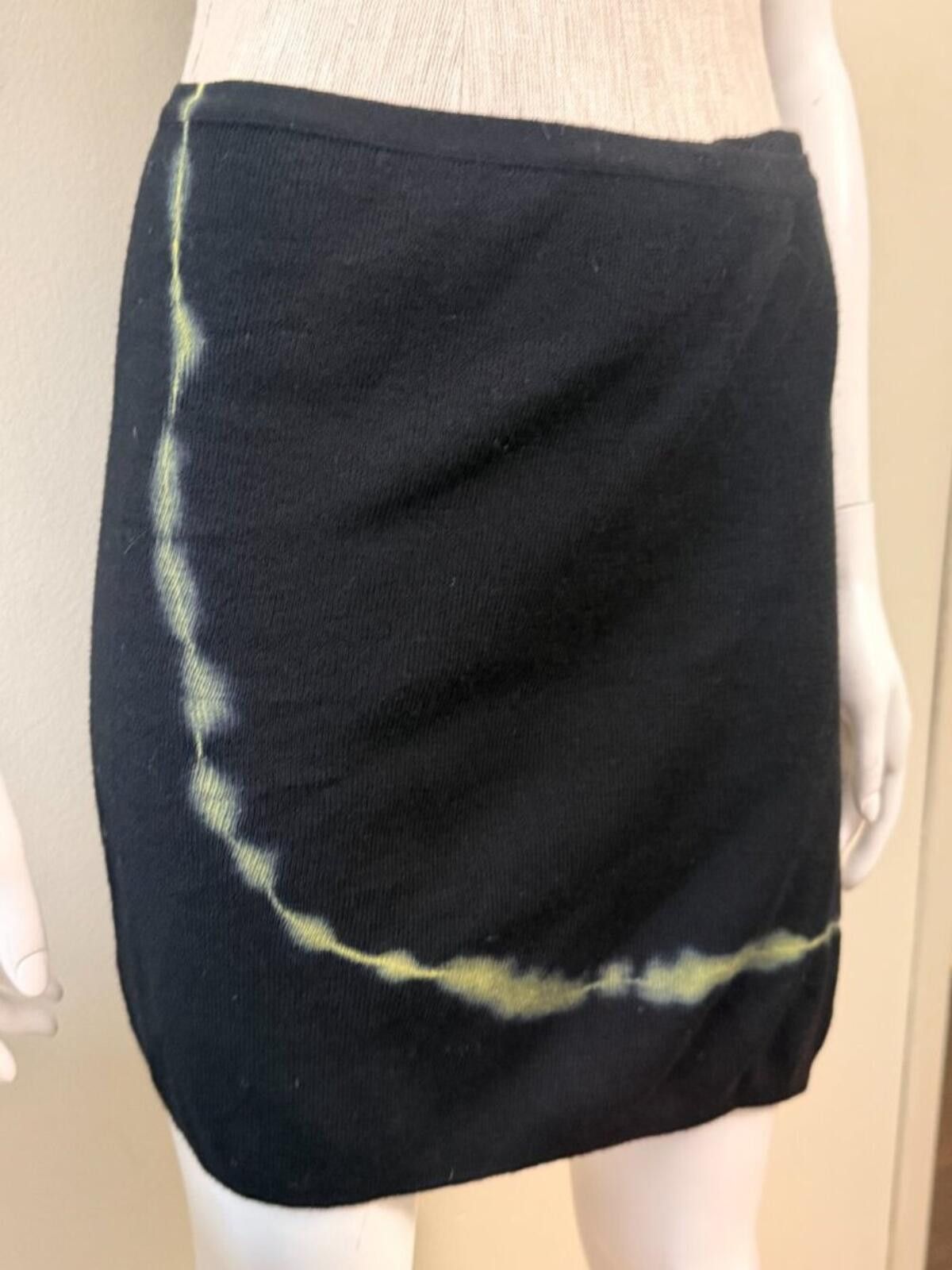 Versace VINTAGE ISTANTE BY GIANNI VERSACE MINI KNIT WRAP SKIRT S Size 27" / US 4 / IT 40 - 2 Thumbnail