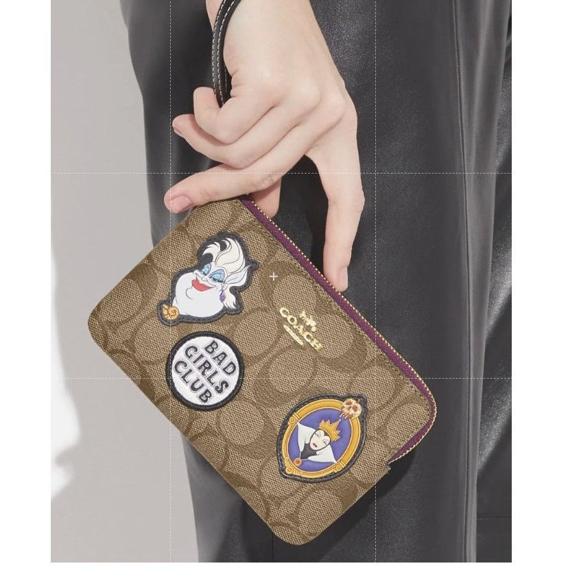Coach Disney X Coach Corner Zip Wristlet Bear Bag Charm Bundle New Size ONE SIZE - 2 Thumbnail