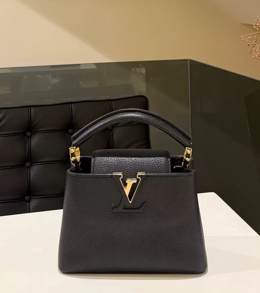 Louis Vuitton Pre-loved Bag Very good condition Size ONE SIZE - 1 Thumbnail