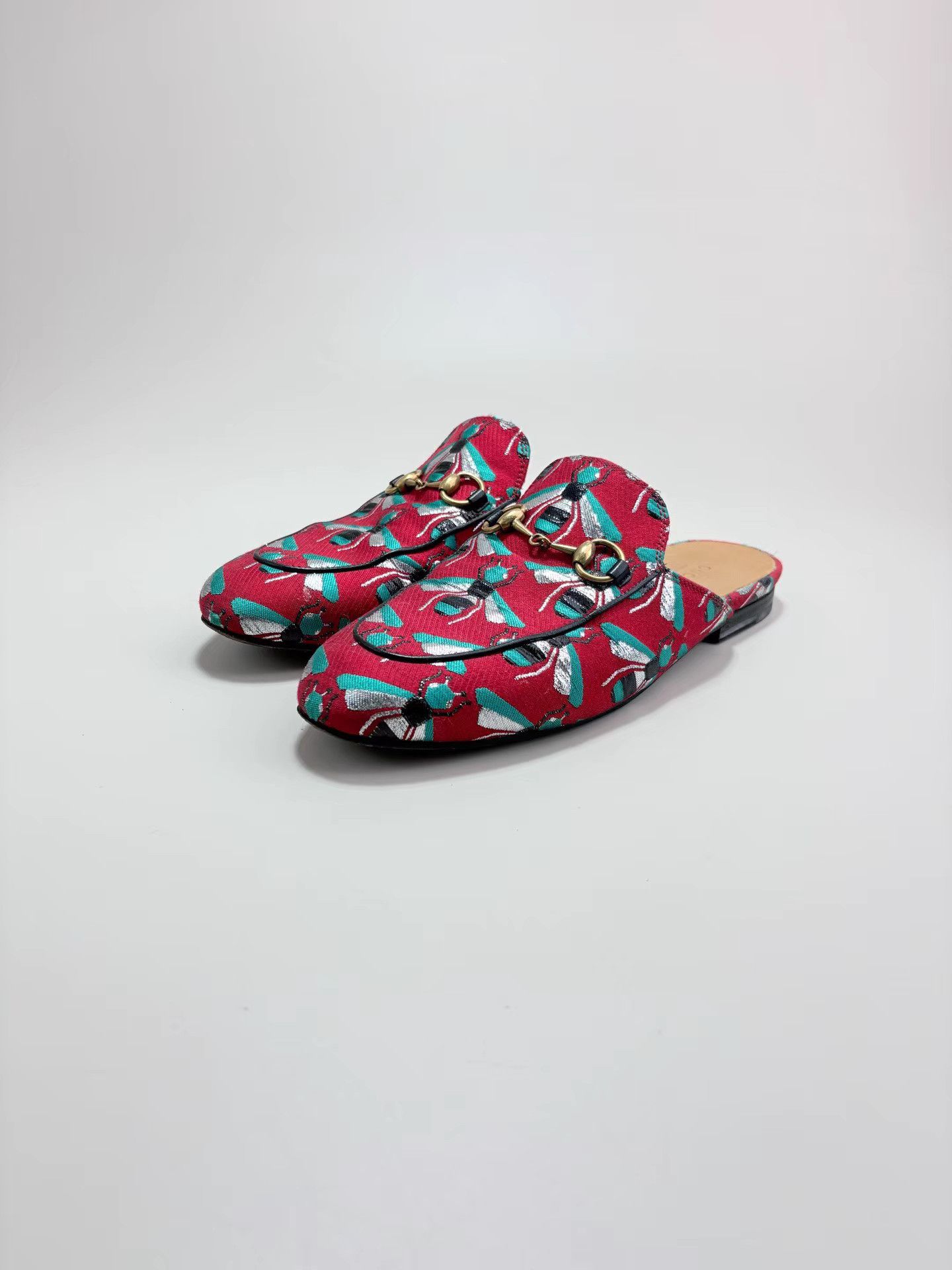 Gucci GUCCI Bee Horsebit Slippers K1 Size US 7 / IT 37 - 1 Thumbnail
