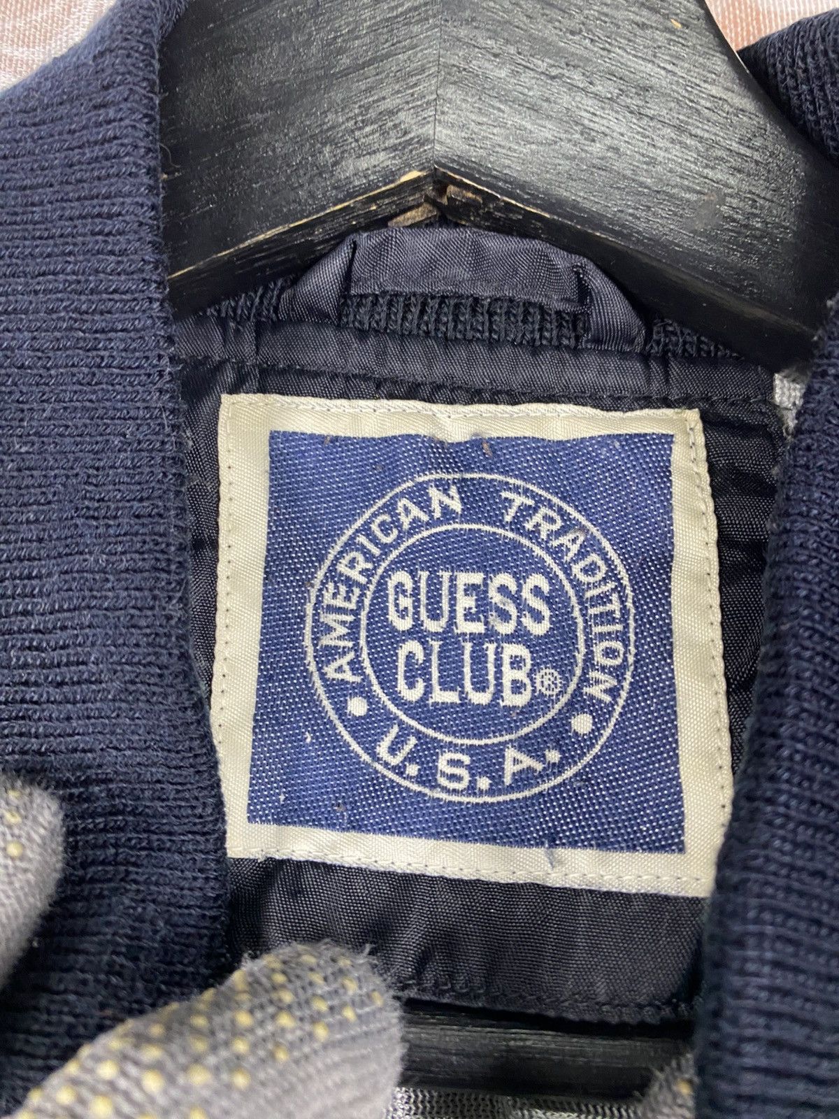Guess Vintage GUESS Guess Club Bomber Jacket Big Logo Spellout USA Size US L / EU 52-54 / 3 - 10 Thumbnail