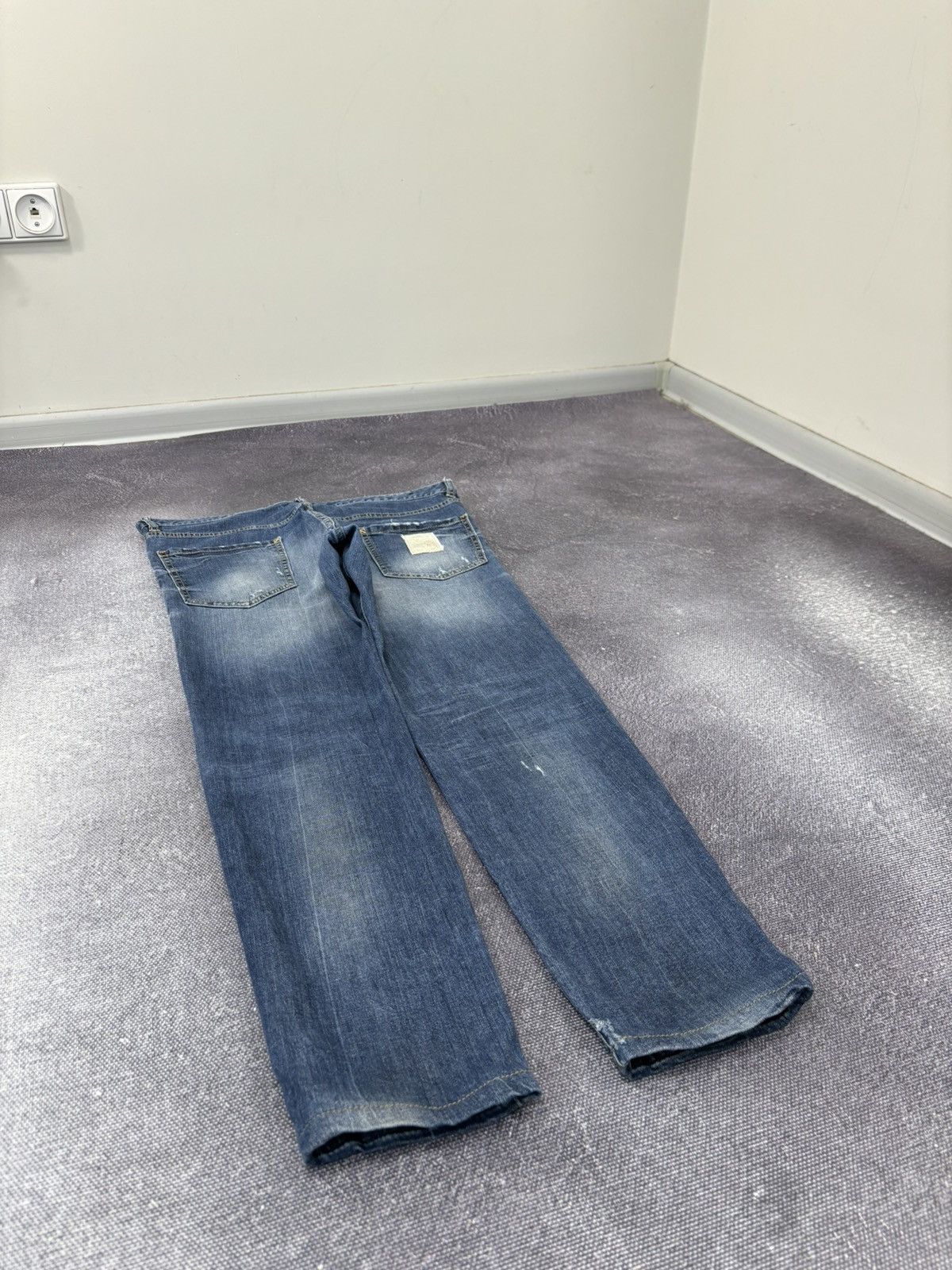 Dsquared2 Dsquared2 Ripped Faded Blue Slim Fit Tapered Denim Jeans Size US 34 / EU 50 - 12 Thumbnail
