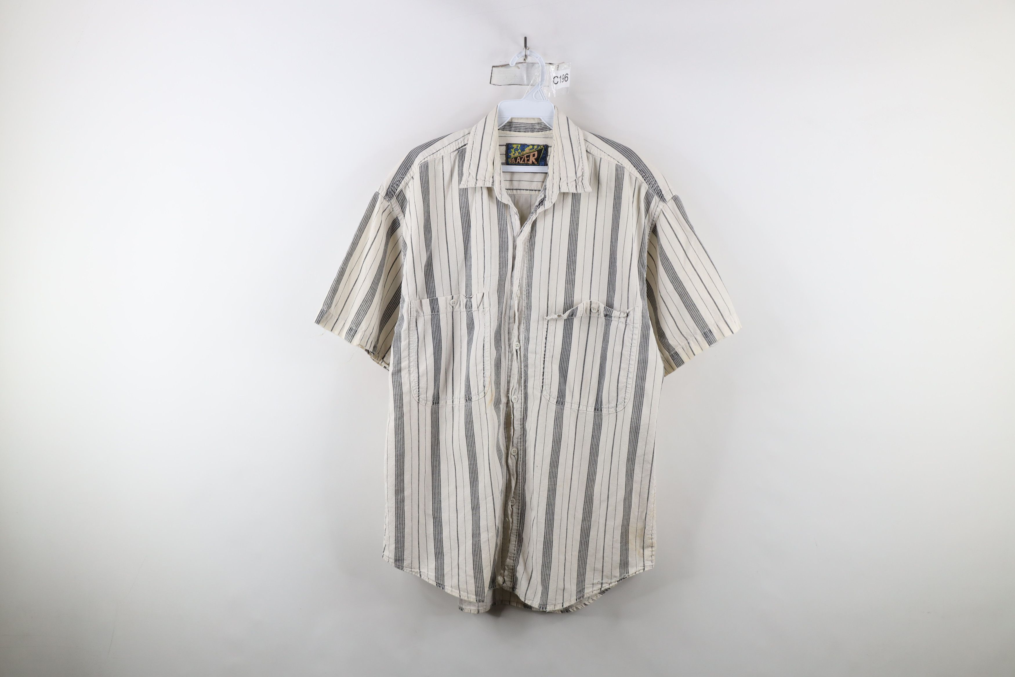 Vintage Vintage 90s Streetwear Big Pocket Striped Button Shirt Size US L / EU 52-54 / 3 - 1 Thumbnail