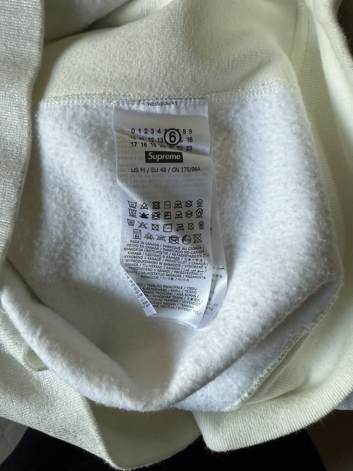 Maison Margiela × Supreme Supreme x MM6 Maison Margiela Foil Box Logo Hoodie White Size US M / EU 48-50 / 2 - 6 Thumbnail