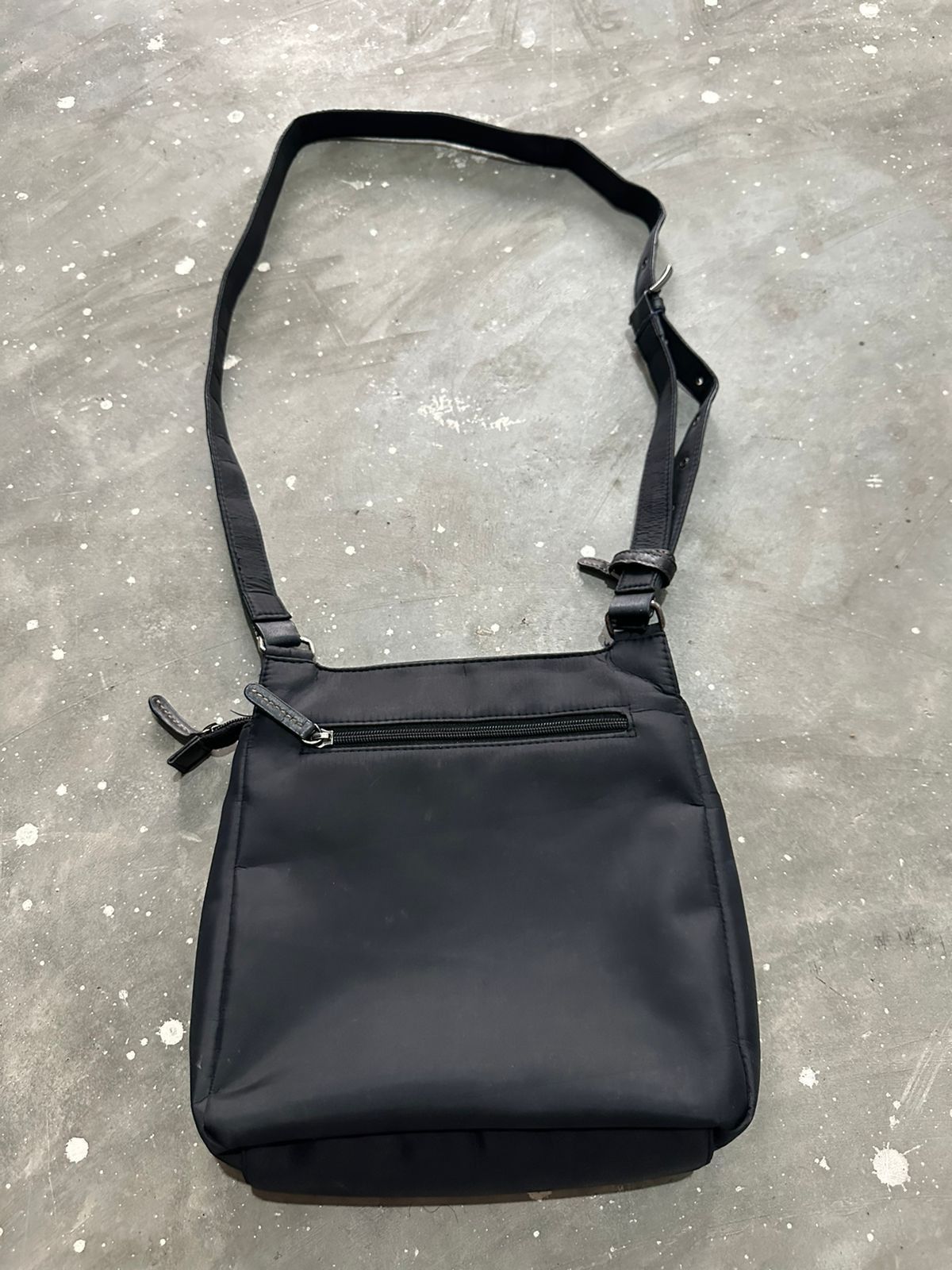 Yohji Yamamoto 🔥Ysaccs by Yohji Yamamoto nylon and leather Crossbody bag Size ONE SIZE - 4 Thumbnail