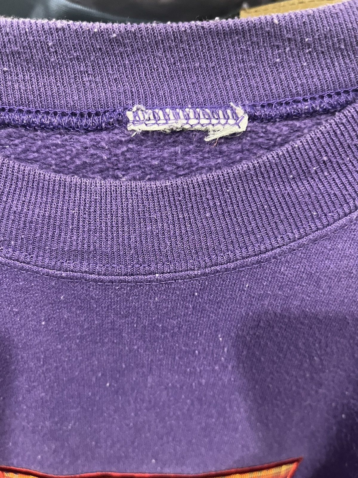 Vintage Vintage 90s Looney Tunes Tweety Embroidered Purple Sweater Size US XL / EU 56 / 4 - 4 Thumbnail