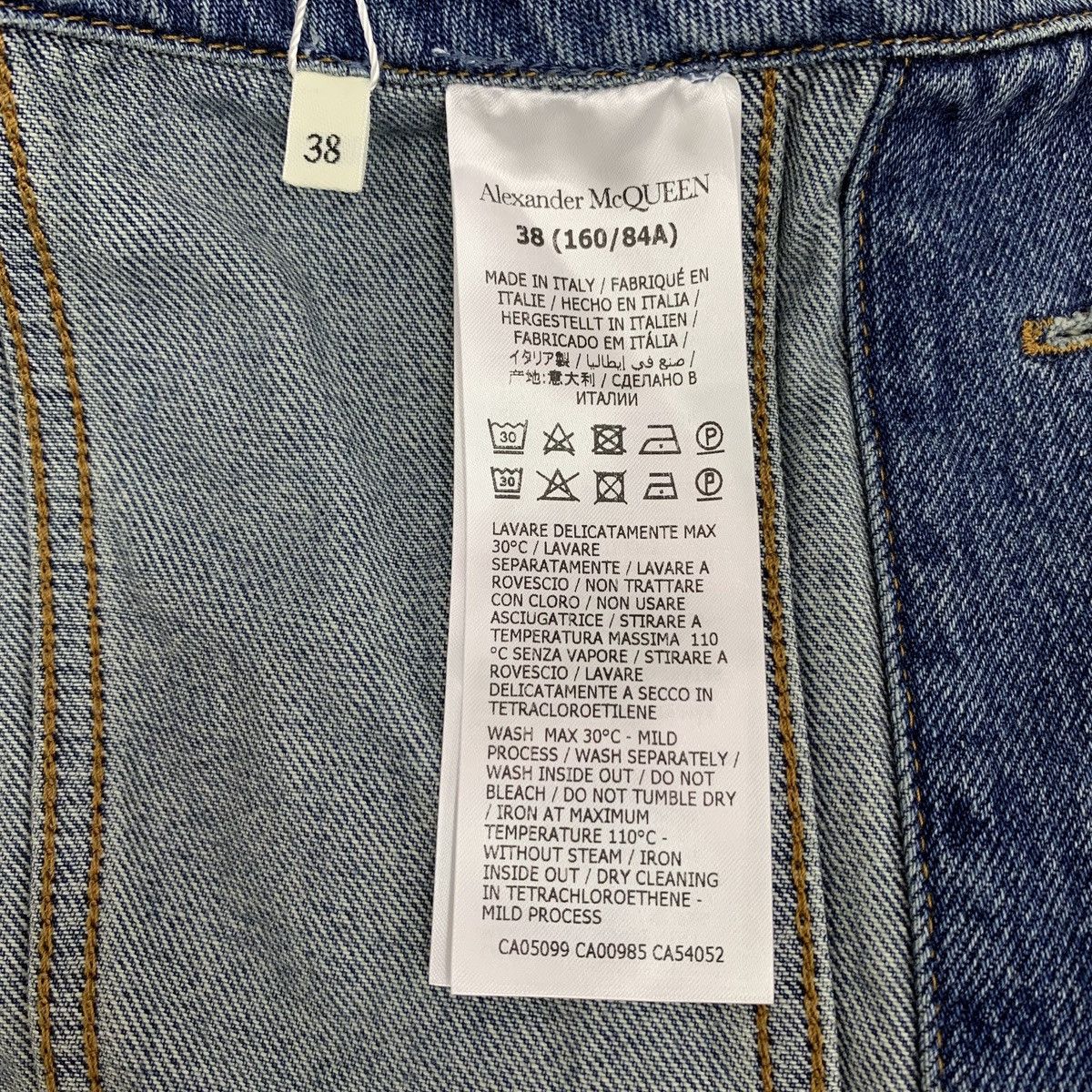 Alexander McQueen Alexander McQueen Navy Lapel Single Breasted Denim Jacket Size S / US 4 / IT 40 - 8 Thumbnail
