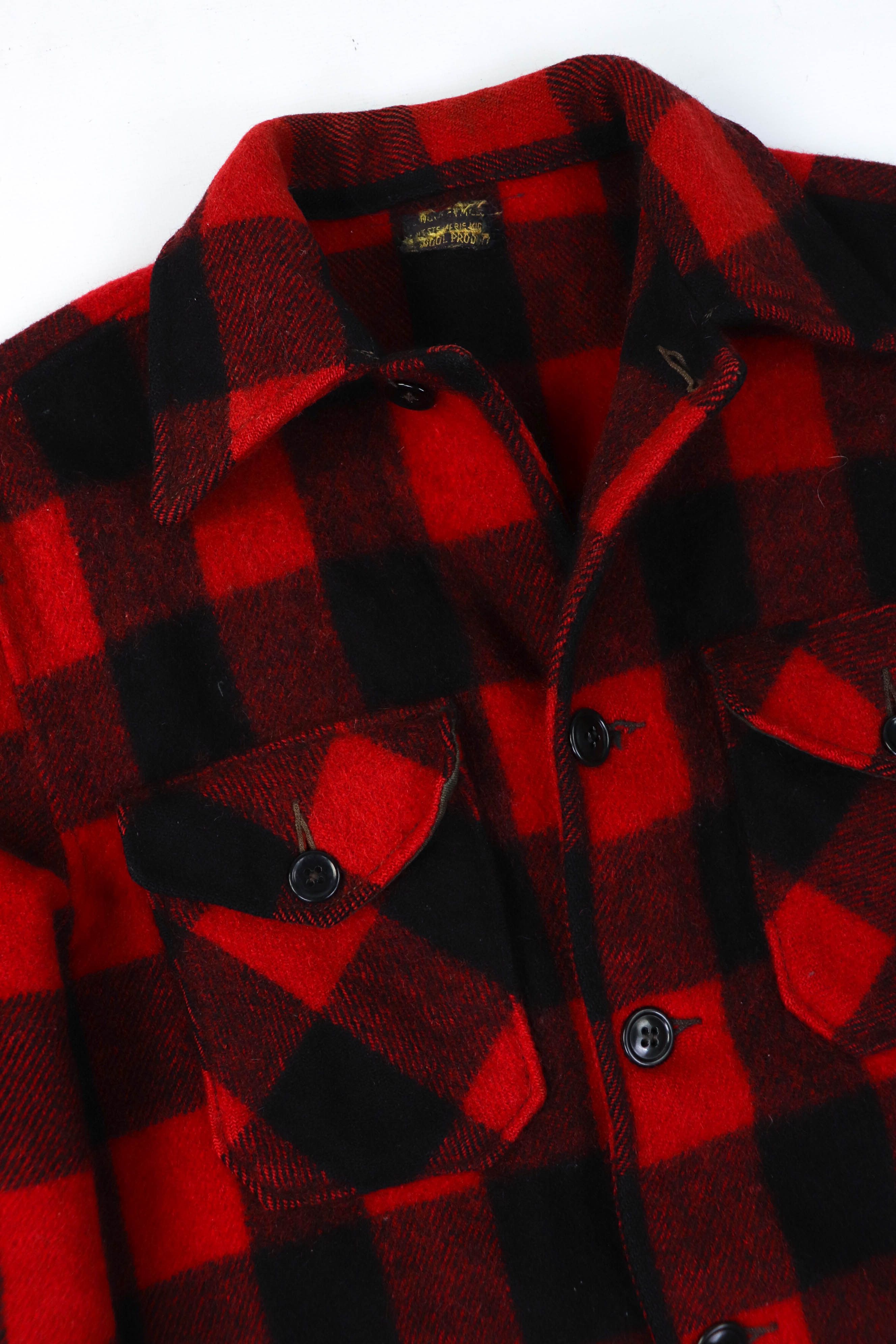 Vintage Vintage Red Buffalo Plaid Wool Lumberjack Overshirt Jacket Size US M / EU 48-50 / 2 - 8 Thumbnail